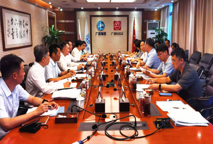 省药品监管局副局长严振率队与省人大代表座谈交流